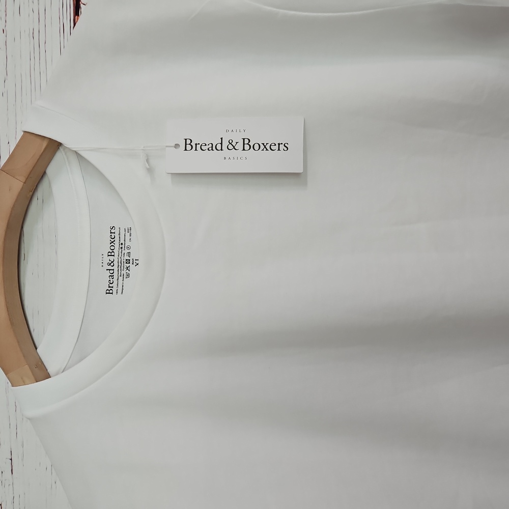 NWT Bread &  Boxers White Tee - Picture 3 of 9